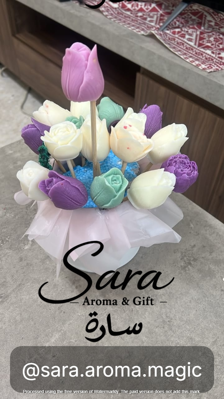 Signature Rose & Vanilla Candle