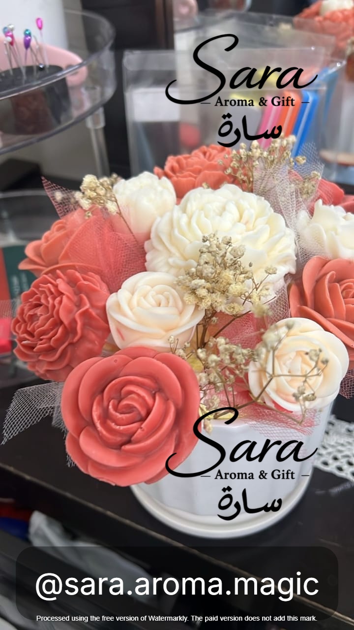 Signature Rose & Vanilla Candle